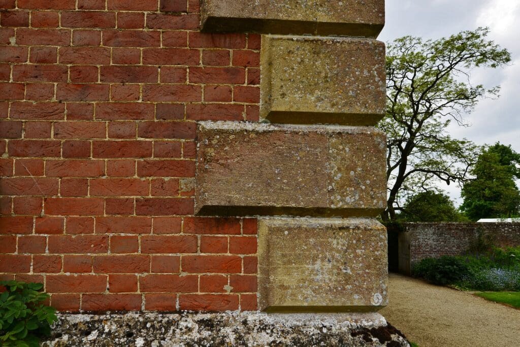 How Can Quoin Stones Enhance A Building's Charm & Strength? 1 Kingston Bagpuize House Chamfered quoins and hand made bricks geograph.org .uk 4976878